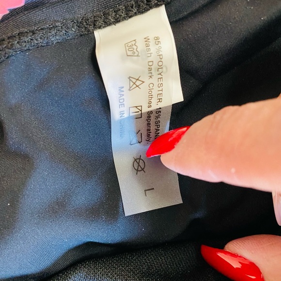 TEMPT ME L FLORAL ON BLACK TANKINI. RUCHING ON SIDES OF TOP NWOT - Picture 5 of 5